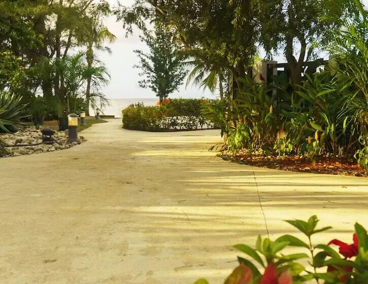 هتل Seawind On The Bay Beach Studio Olr