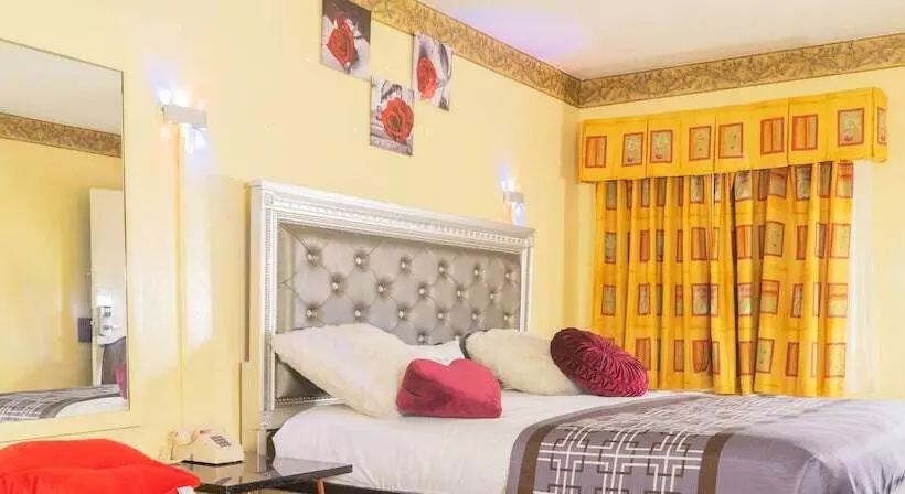 Motelli Luxe Inn And Suites