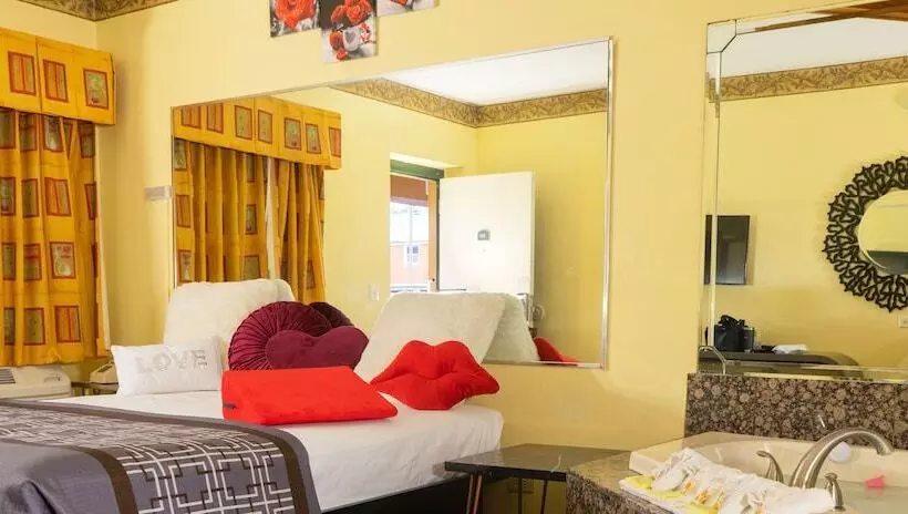 Motelli Luxe Inn And Suites