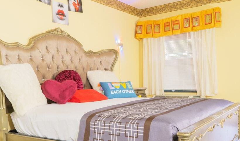 モーテル Luxe Inn And Suites