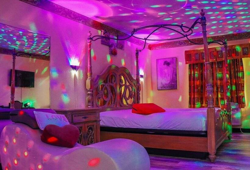 モーテル Luxe Inn And Suites