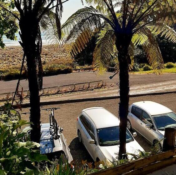 Ohiwa Beach Apartments Motel