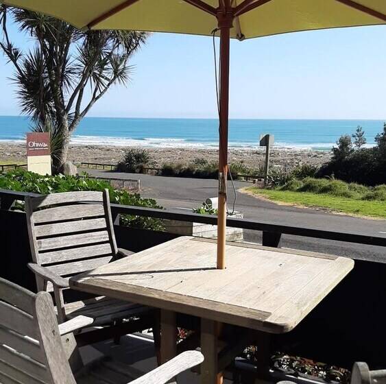 Ohiwa Beach Apartments Motel