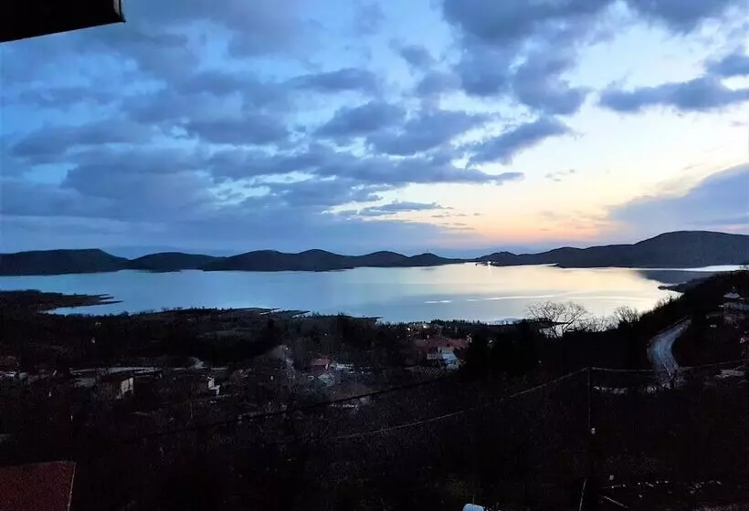 Majatalo Archontiko Zakoni