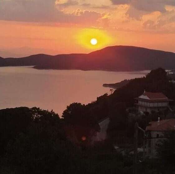 بنسيون Archontiko Zakoni