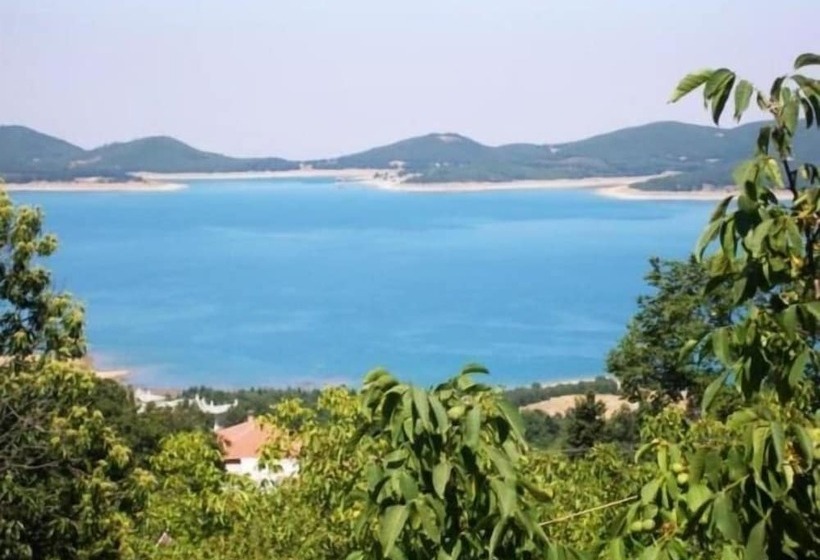 بنسيون Archontiko Zakoni