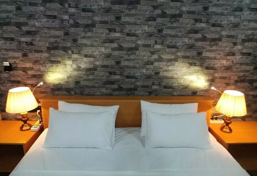 پانسیون Mathiveri Thundi Inn