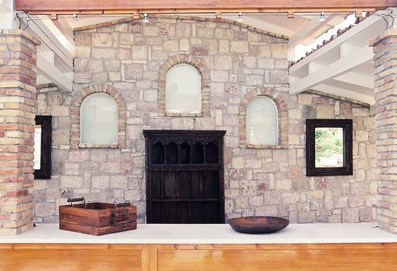 פנסיון Nicolas Village Club