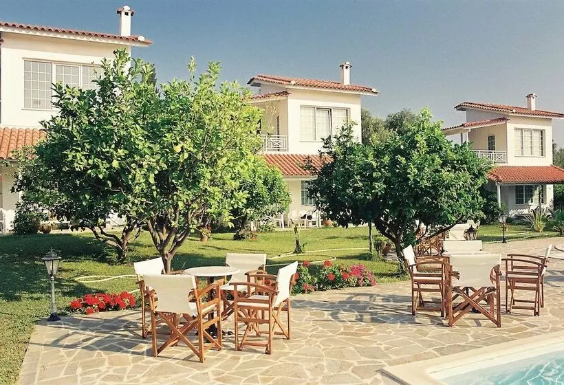 ペンション Nicolas Village Club