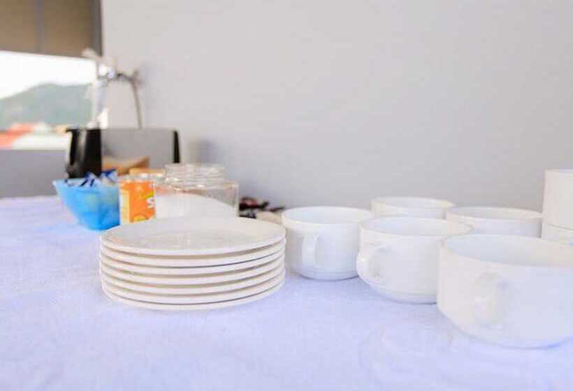 پانسیون Thap Ba Hana Apartment