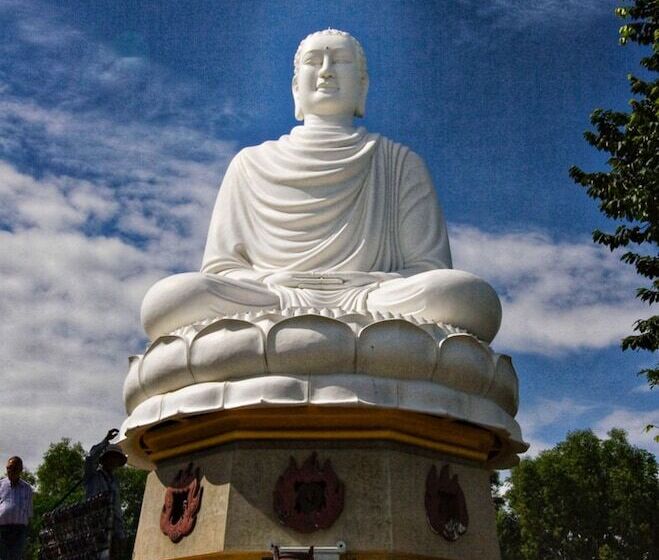 پانسیون Thap Ba Hana Apartment