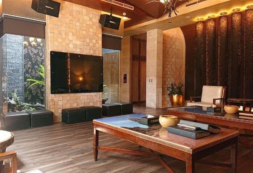 The Yorker De Luxe Motel