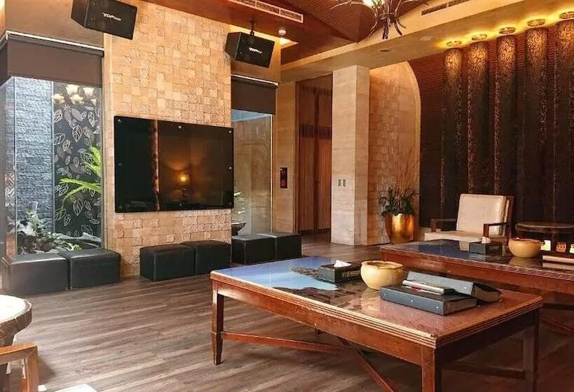 The Yorker De Luxe Motel
