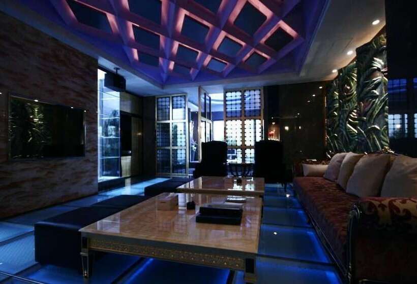 The Yorker De Luxe Motel