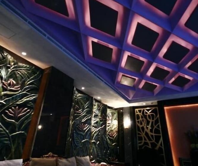 The Yorker De Luxe Motel