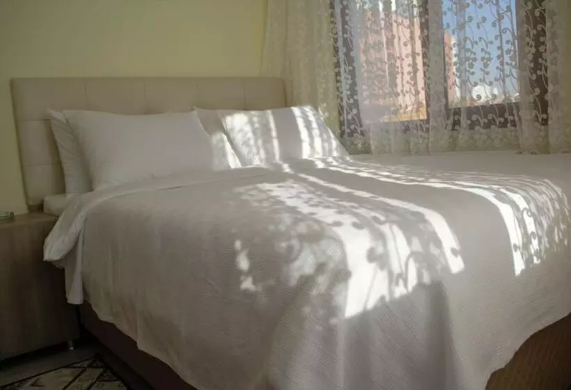 Ada Inan Butik Otel