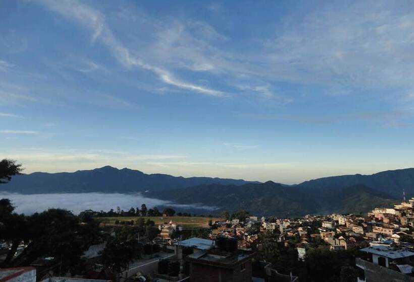 تختخواب و صبحانه Laxmi Homestay