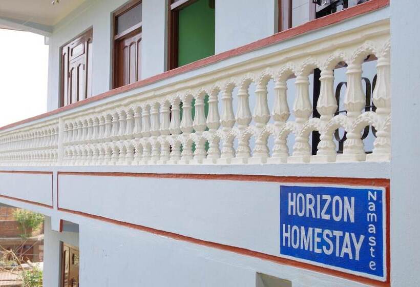 تختخواب و صبحانه Laxmi Homestay