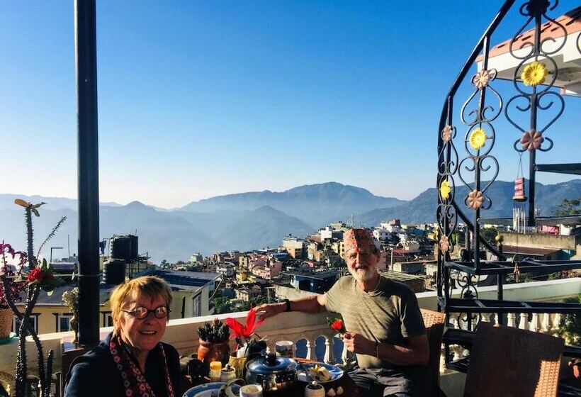 تختخواب و صبحانه Laxmi Homestay