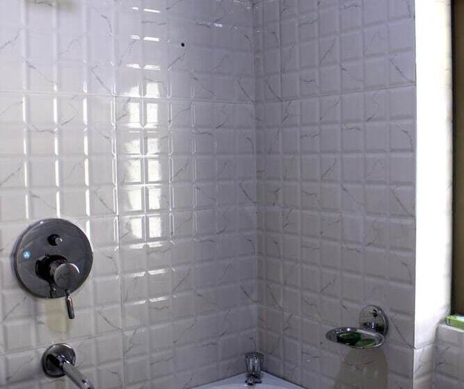 تختخواب و صبحانه Laxmi Homestay