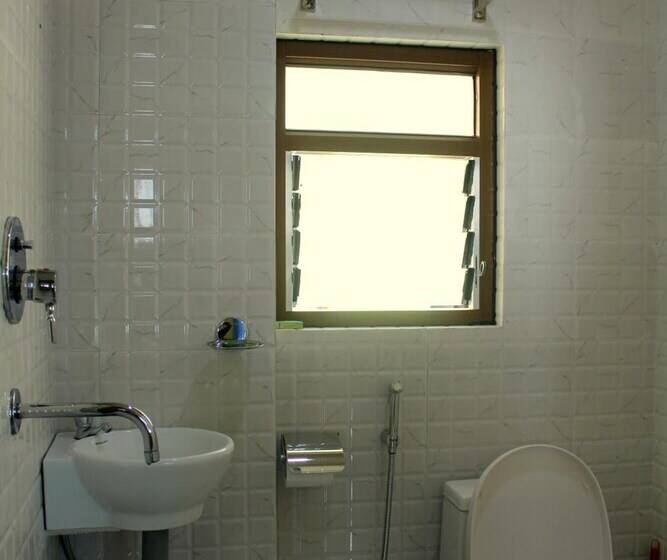 تختخواب و صبحانه Laxmi Homestay