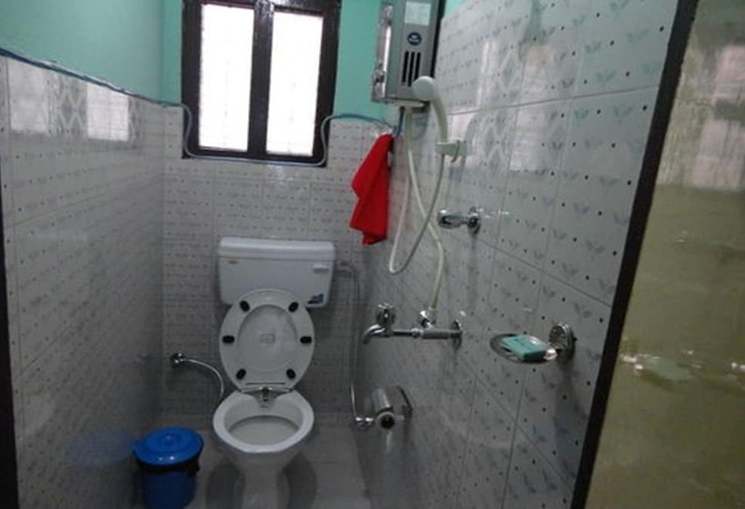 تختخواب و صبحانه Laxmi Homestay