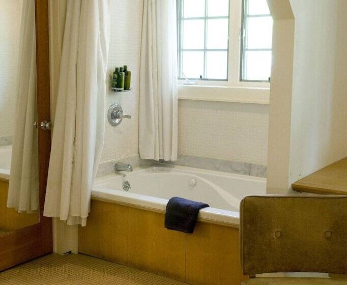 تختخواب و صبحانه Inn On Columbia