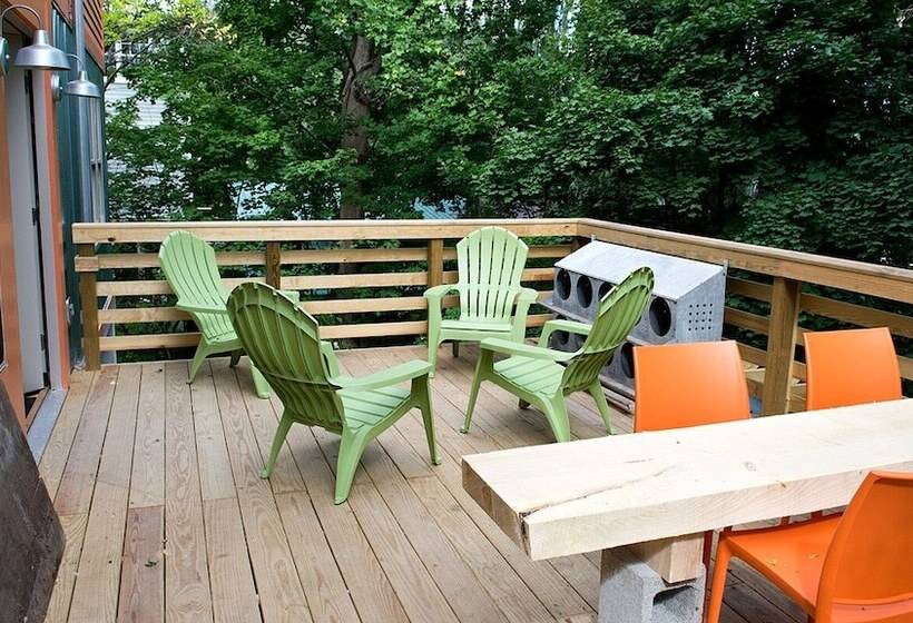 تختخواب و صبحانه Inn On Columbia