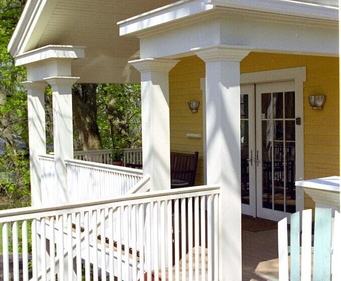 تختخواب و صبحانه Inn On Columbia