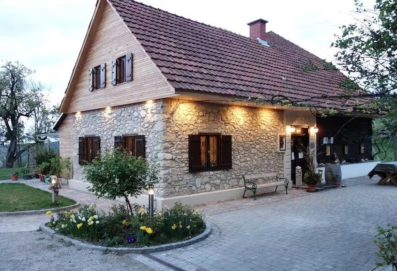ベッドアンドブレックファースト Weingut Primus   Südsteiermark