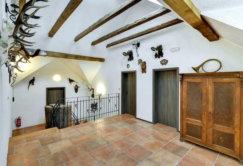 Bed and Breakfast Zámecká Fořtovna P. Metternich