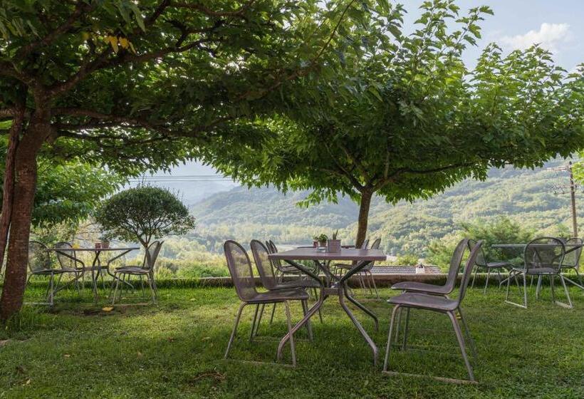 Gefiri Plakas Hotel By Konnect, Tzoumerka