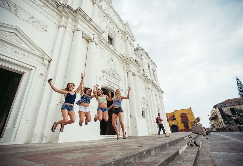 Hostal Los Chamos   Hostel