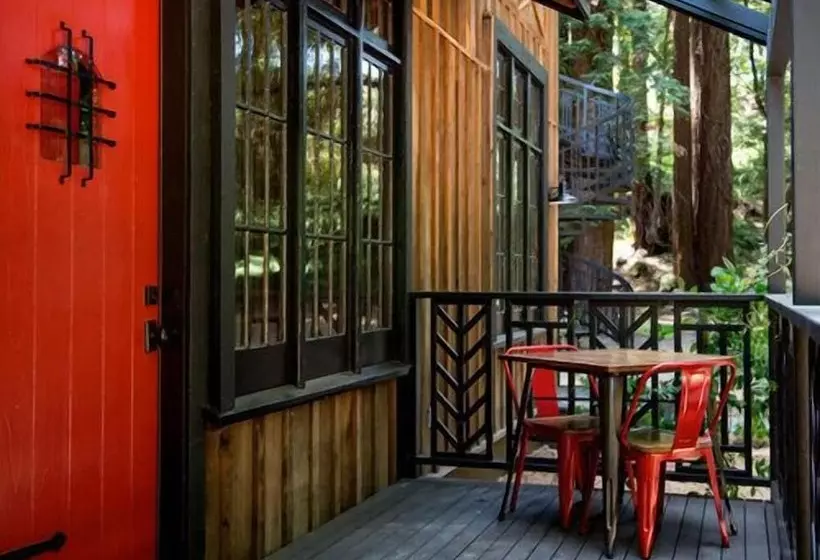 Hostelli The Madrones