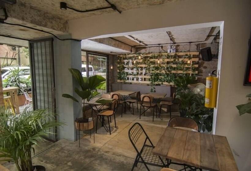 Hostels Colombia Medellin