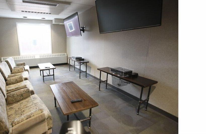 فندق Arctic Oilfield