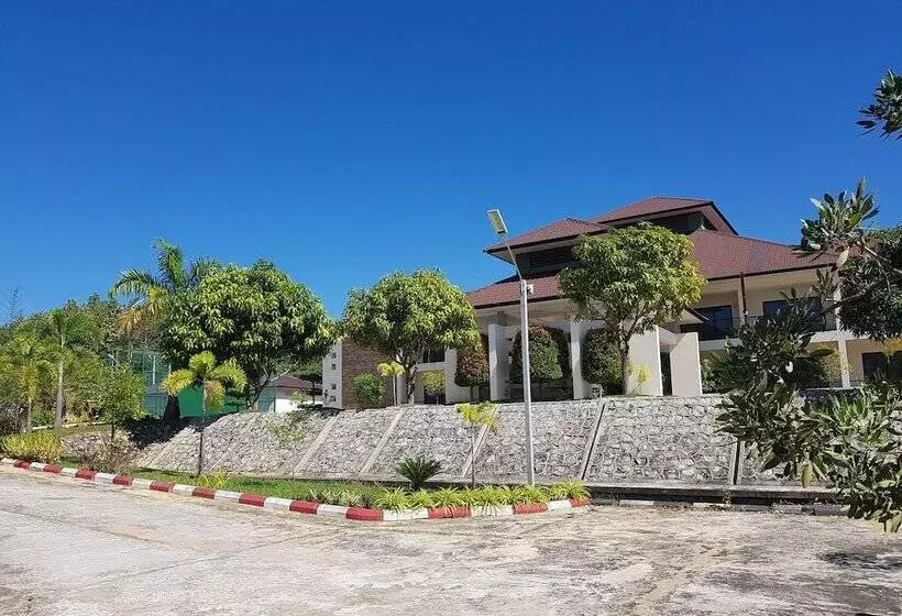 هتل Aye Chan Thar