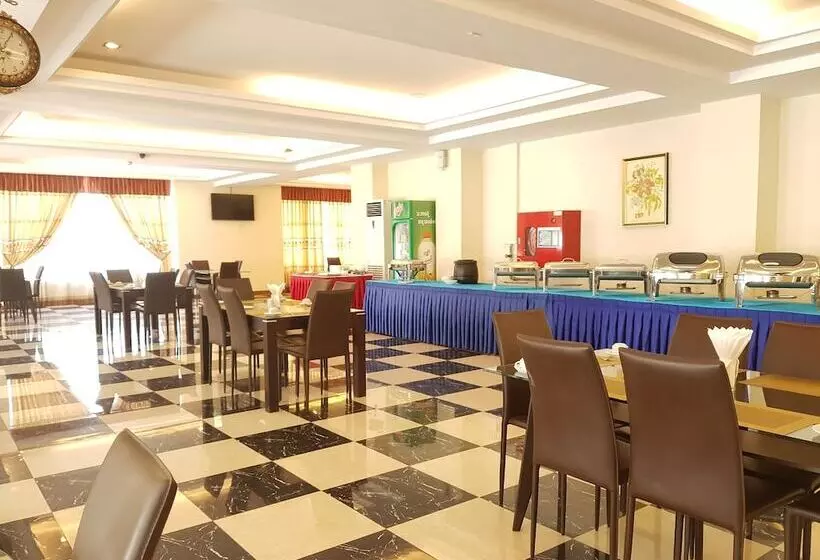 هتل Aye Chan Thar