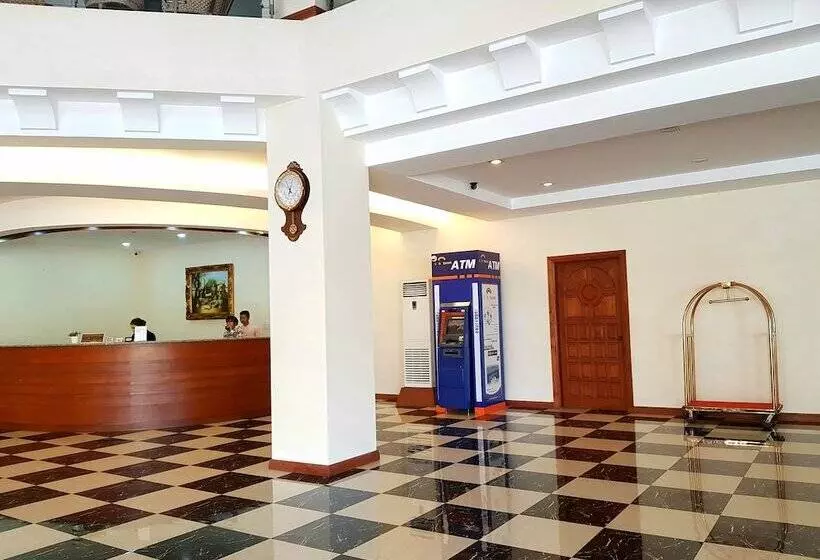 هتل Aye Chan Thar