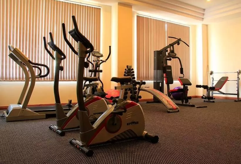 هتل Aye Chan Thar