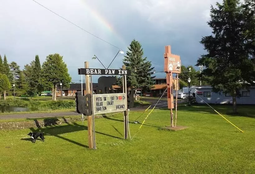 Hotelli Bear Paw Inn