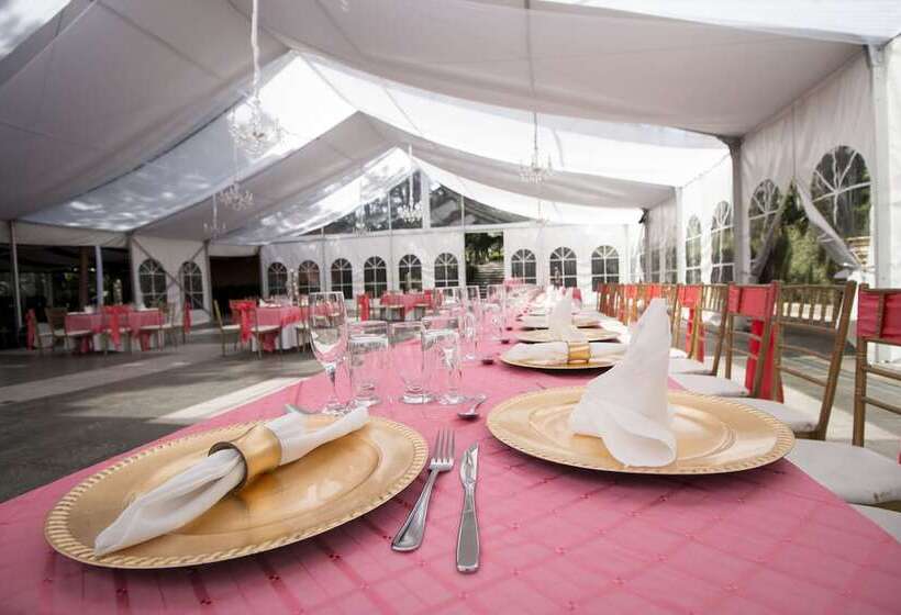 Отель Cabaña Suiza