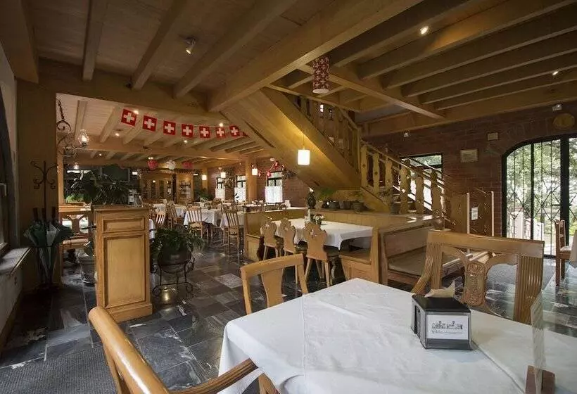 هتل Cabaña Suiza