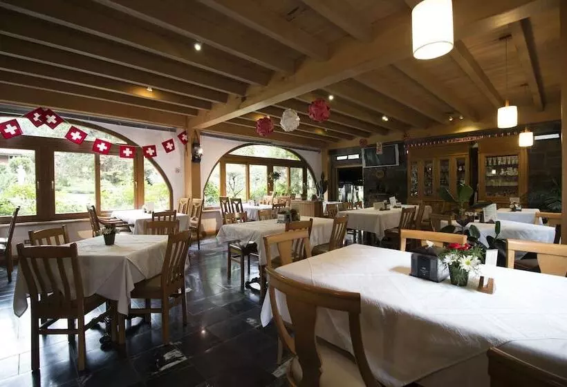 هتل Cabaña Suiza