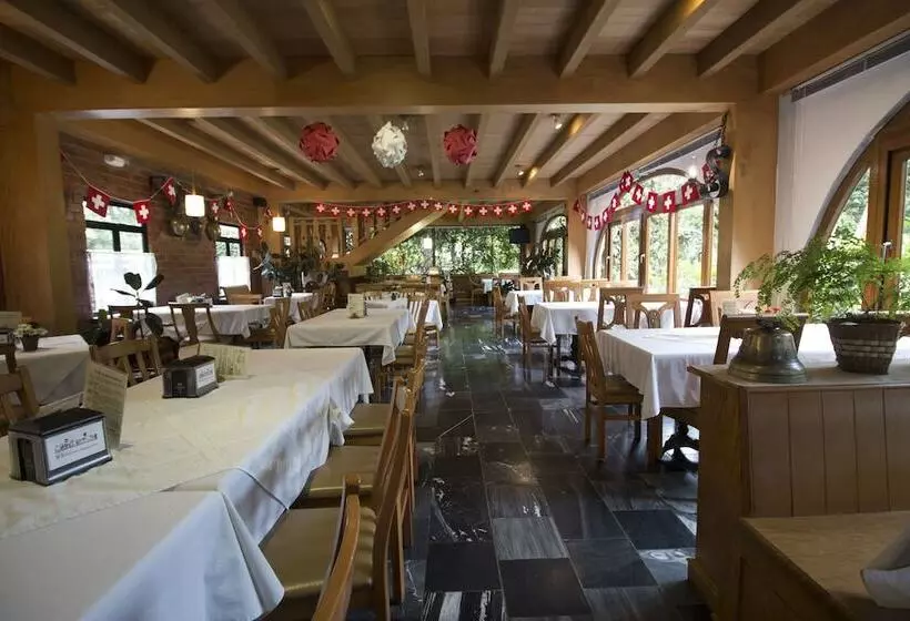 هتل Cabaña Suiza