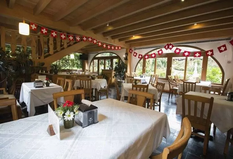 هتل Cabaña Suiza