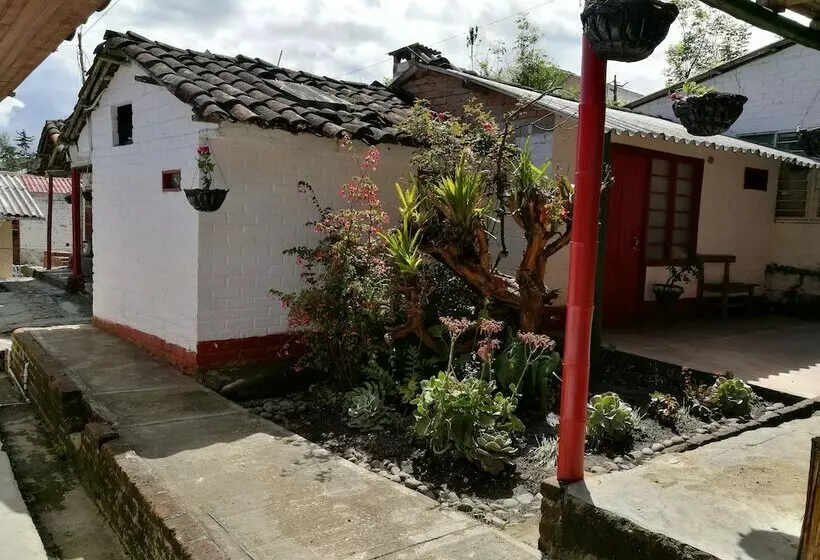 Hotelli Cabañas Tipicas De Silvia