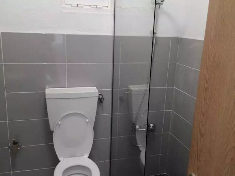 هتل Oriente Dna Studios & Rooms