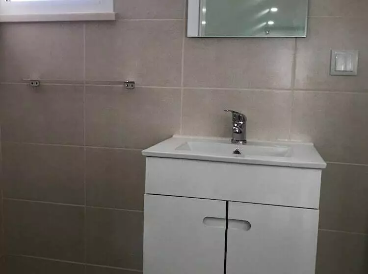 هتل Oriente Dna Studios & Rooms