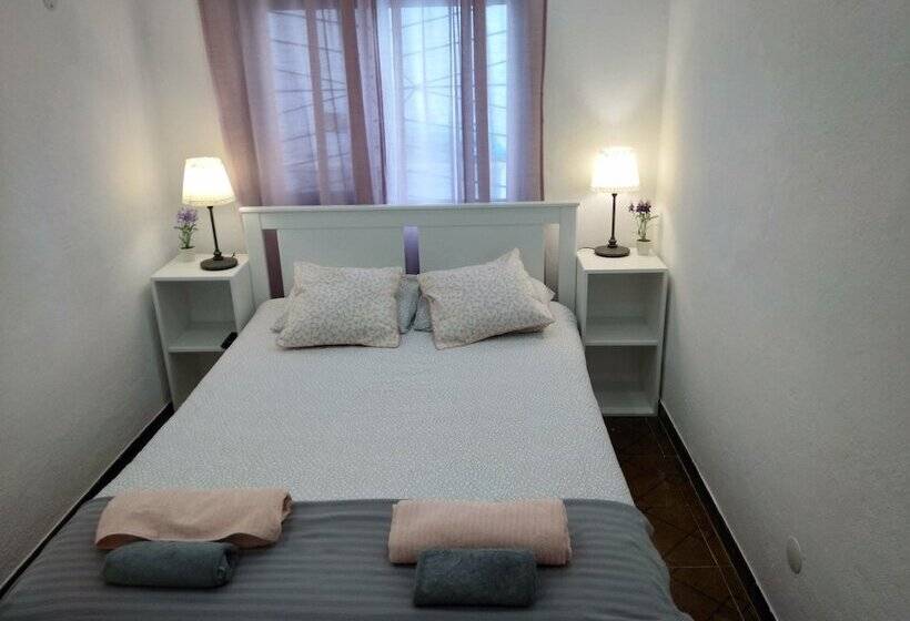 Hotel Oriente Dna Studios & Rooms